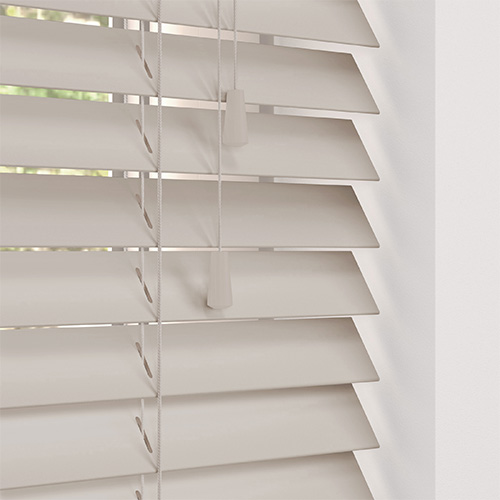 Bosra Sham Lifestyle Wooden blinds