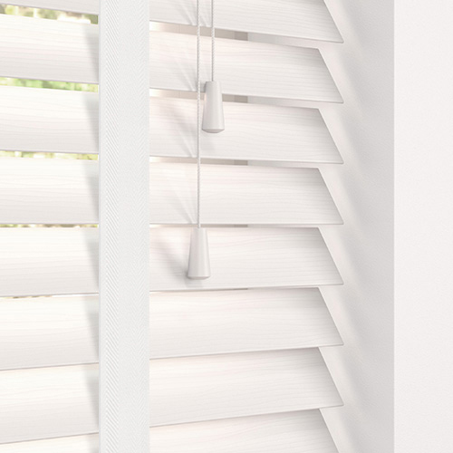 Dream Fine Grain & Arctic Tape Lifestyle Wooden blinds